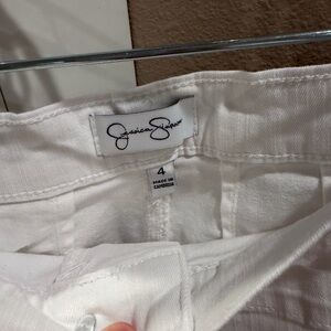 Jessica Simpson Classic White Trousers